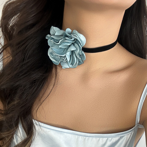 European and American cross-border jewelry, retro large flower necklace choker, fashionable and sweet velvet clavicle necklace for women