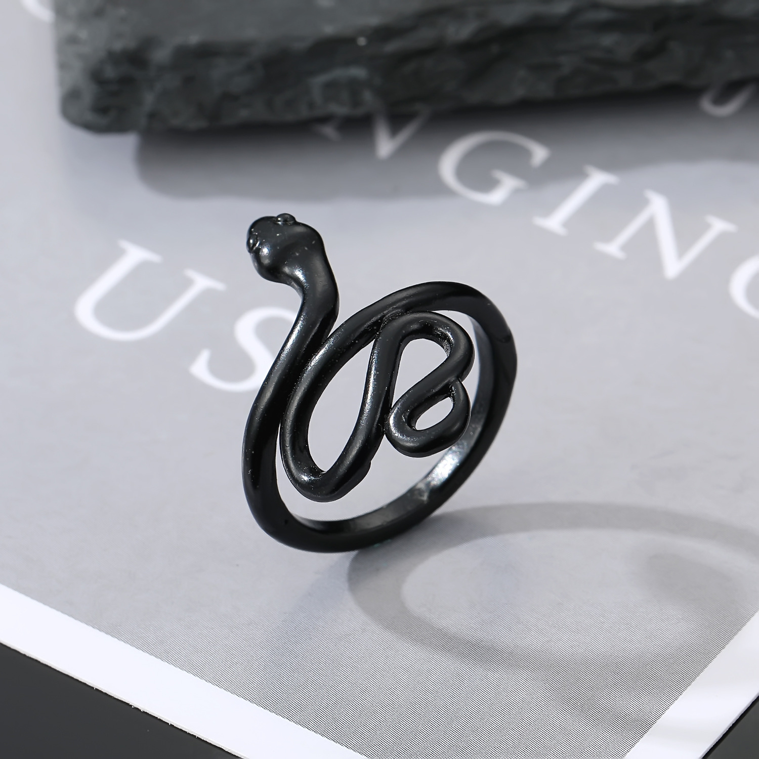 European and American black retro animal snake rings wholesale