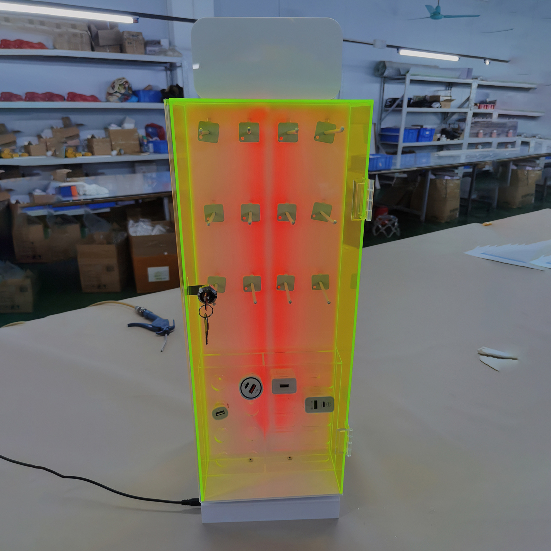 荧光炫彩可选择手机配件亚克力展示架蓝牙耳机充电器陈列架