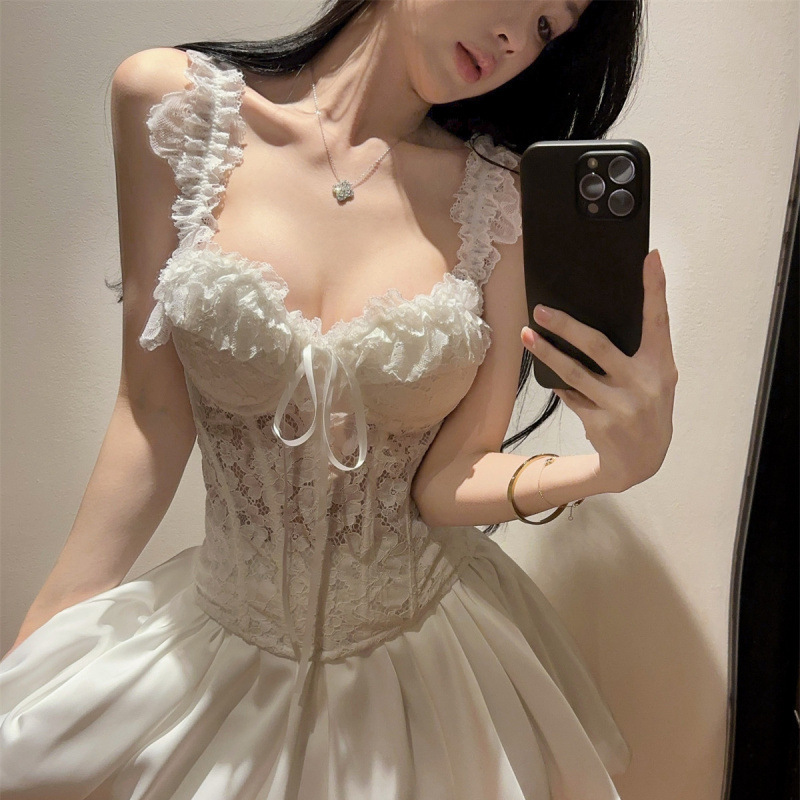 French Lace Fishbone Tube Top Camisole, Feminine, Slim-Fitting, Beautiful Sleeveless Top for Summer