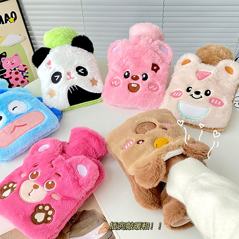新商品はぬいぐるみの湯たんぽに入れることができます。かわいいアニメの注水湯たんぽです。冬の女子学生は宮寒で体を温めて防爆します。|undefined