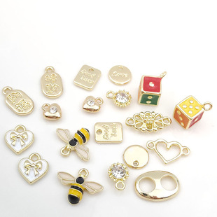 Lucky Lucky Lucky hollow heart pig nose round letter pendant DIY bracelet necklace earrings tag accessories material