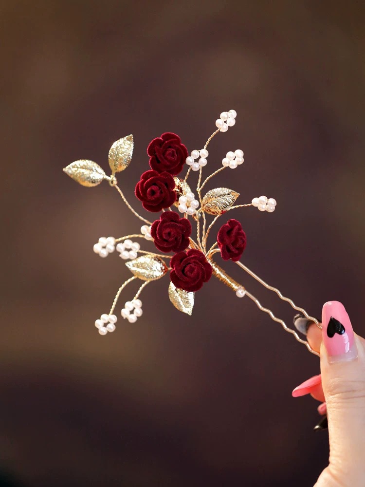 A red rose hairpin