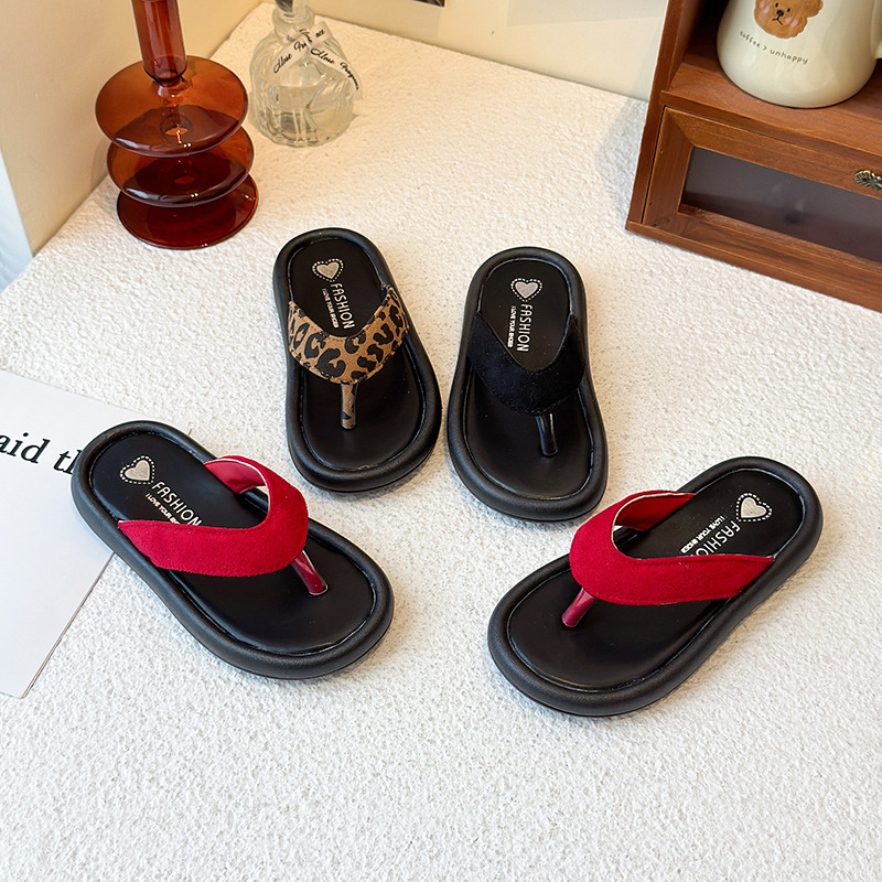 Girls Fashion Leopard Print Flip-Flops 2025 Summer New Soft Sole Outerwear Boys Anti-Slip Beach Shoes Sandals and Slippers