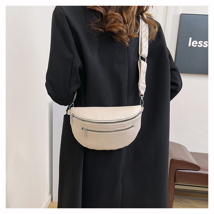 Women's Streetwear Solid Color Pu Leather Waist Bags display picture 21