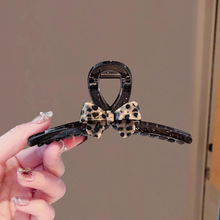 ����ʱ�б��ƺ�������ץ����Ƹз��������¿���̷������Ů