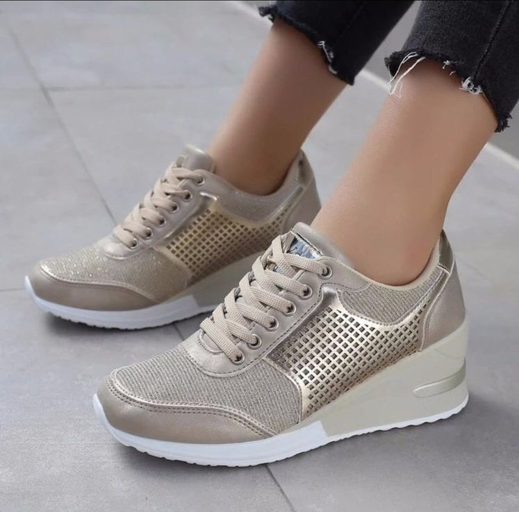 Chaussures de sport de loisirs pour femmes, nouvelle collection automne, grande taille, semelle épaisse, tête ronde, couleur unie_voghion.com