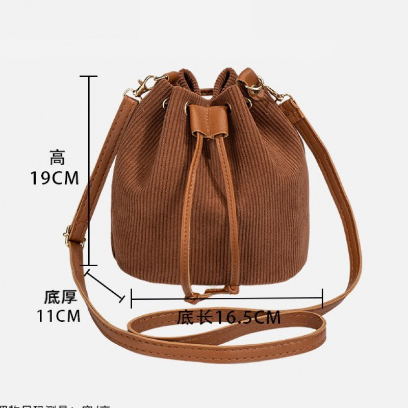 Personalidad de moda de celebridades en línea este año, bolsos de cadena populares para mujeres, otoño y invierno de 2025, nuevos bolsos de cubo coreanos image 5