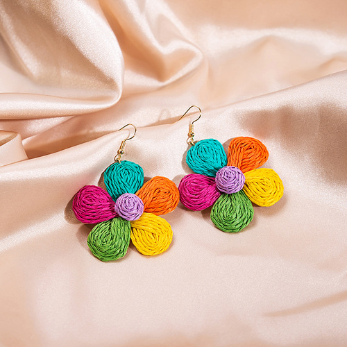 Raffia exaggerated flower ear hooks, personalized sweet color matching garland niche earrings, trendy hand-woven earrings