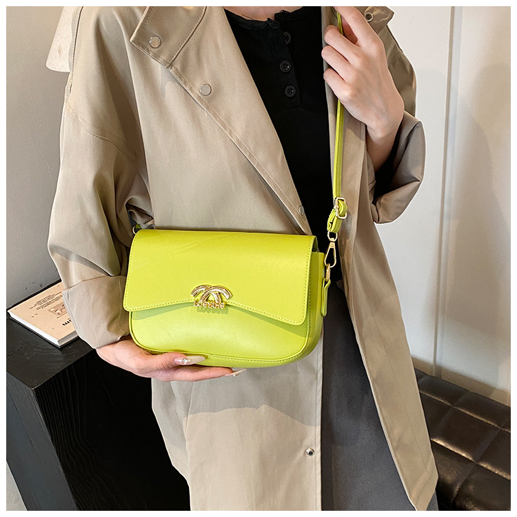 Fashionable and versatile small square bag, new autumn and winter style work and commuting bag, women's bag, simple single-shoulder bag, women's crossbody bag undefined