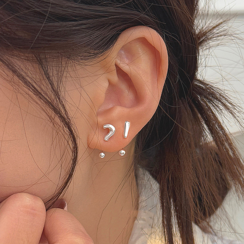 Question Mark Exclamation Mark Screw Earrings Asymmetric Earrings Japanese and Korean Unique Creative Cute Niche Ear Hook New Fashionable