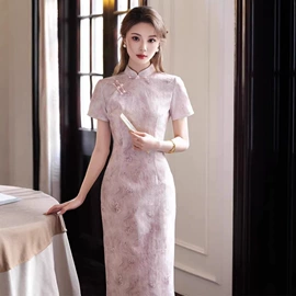 旗袍;披肩;半身裙