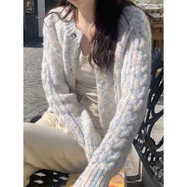 2024年秋冬季新款复古甜美毛衣女软糯糖果混色小众女针织开衫上衣