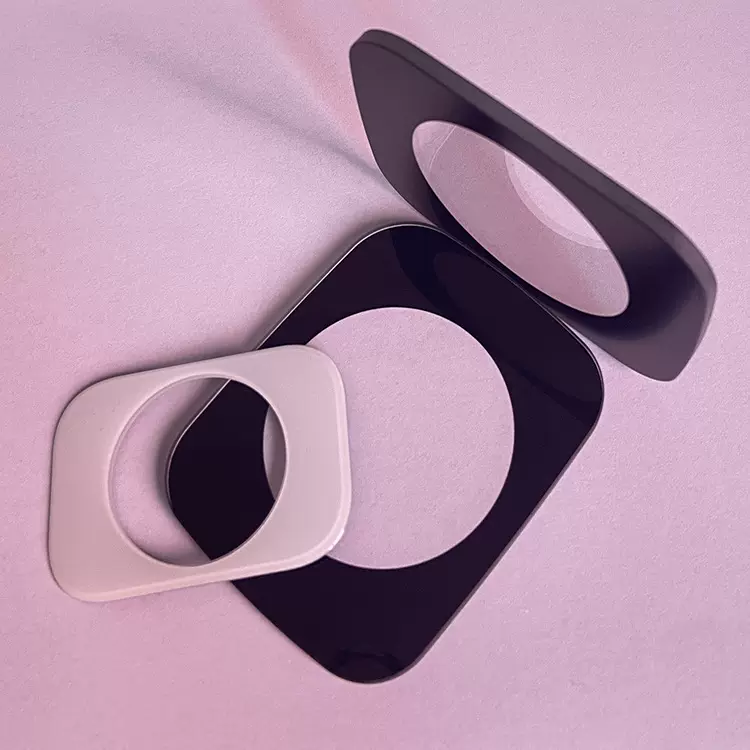 物理强化丝印玻璃 3mm通孔灯具玻璃加工 无白点超白钢化玻璃工厂