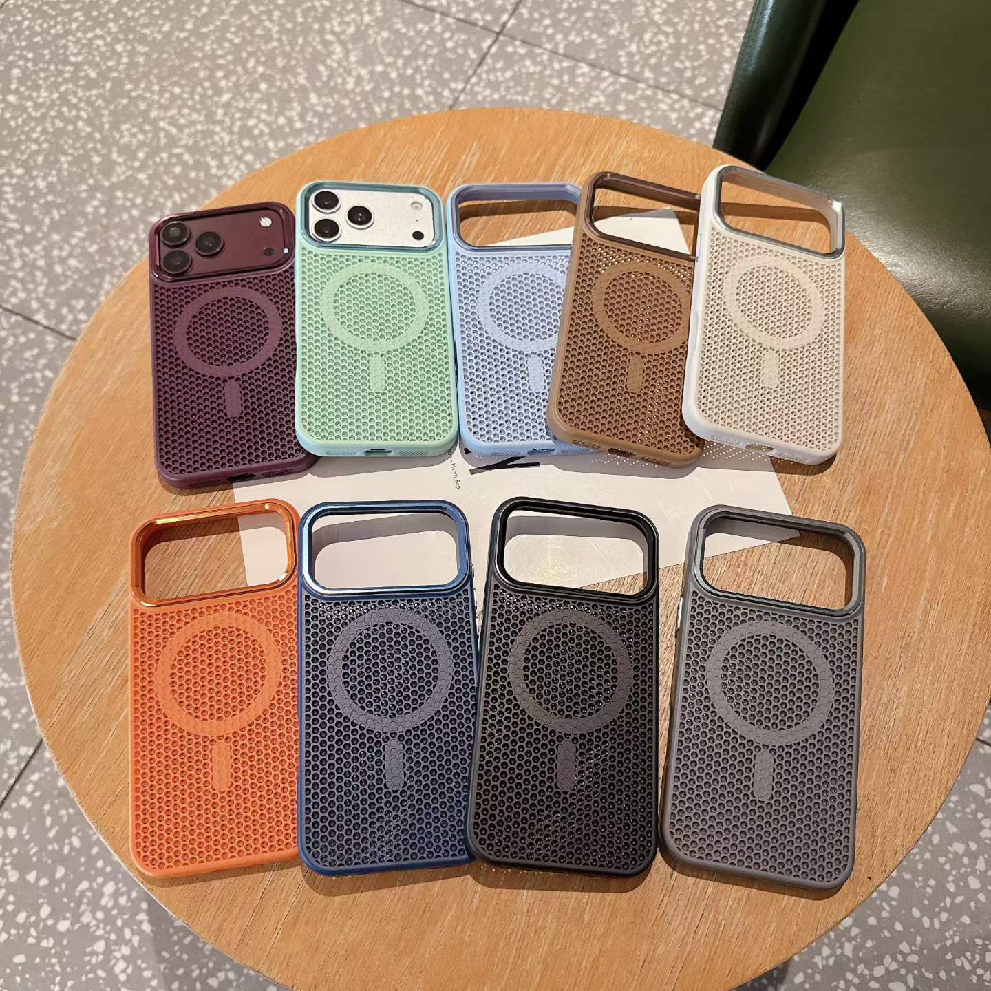 Funda magnética con disipación de calor para lentes metálicas, compatible con iPhone 17, 16 MagSafe, malla con tacto de piel, Apple 15/14 image 1