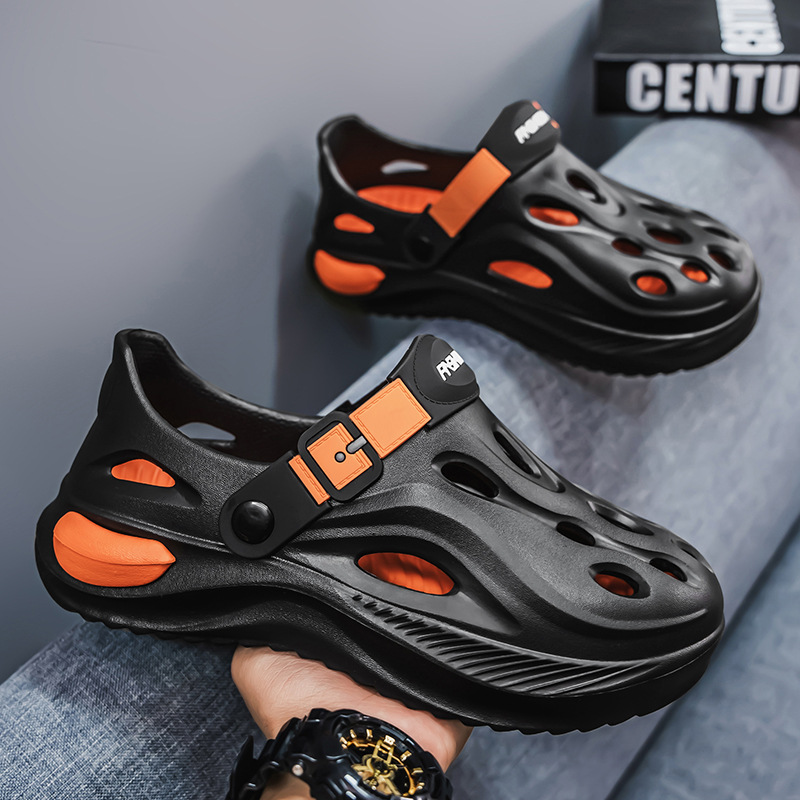 Zapatos con agujeros para hombres verano 2025 nuevo estilo de conducción, pisando mierda, deportes al aire libre, playa, sandalias de gama alta Baotou para hombres