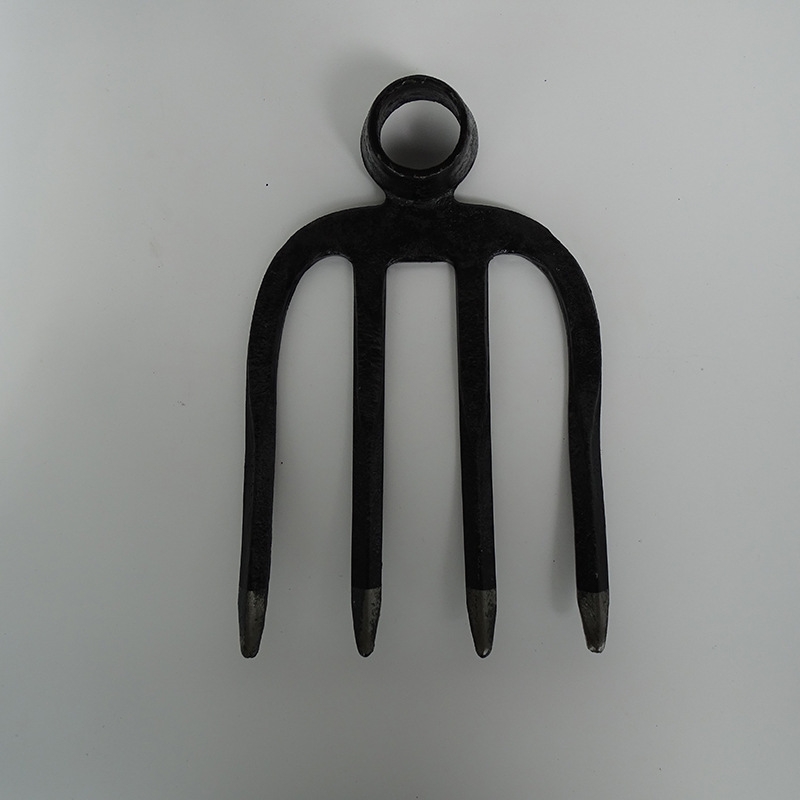 批发锄头出口中东市场农用锰钢锻打锄头翻地种菜松土多功能叉锄