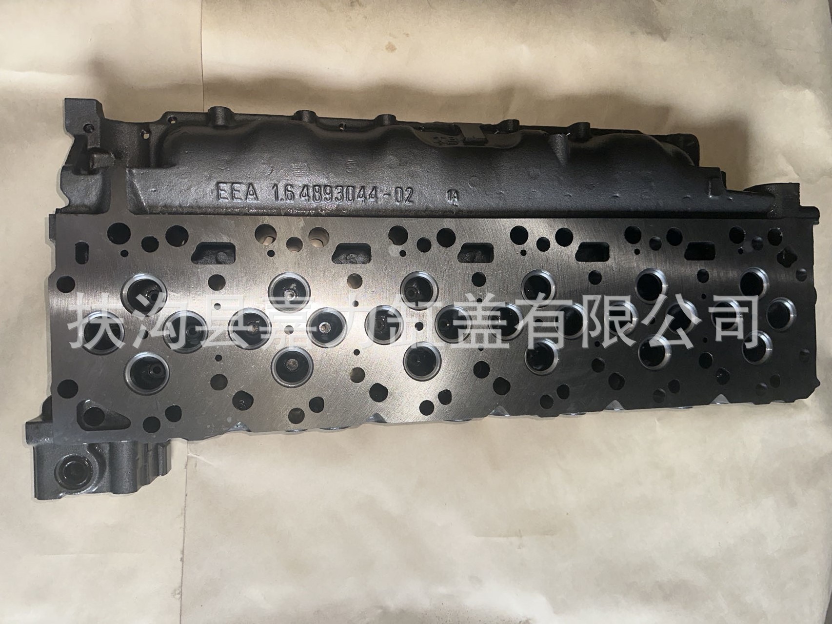 Factory Direct Supply Diesel Engine Cylinder Head Isde6.7 Cummins Isb6.7 Cylinder Head 6D107