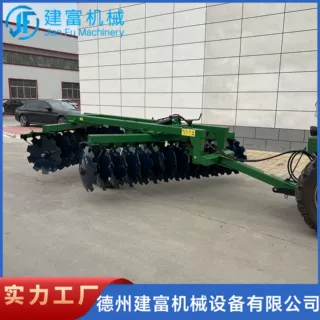源头工厂批发供应拖拉机带的液压牵引式重耙开荒破土圆盘耙