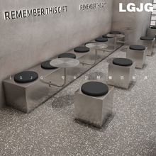 网红奶茶店咖啡厅不锈钢桌椅组合工业风甜品小吃店靠墙卡座长条凳