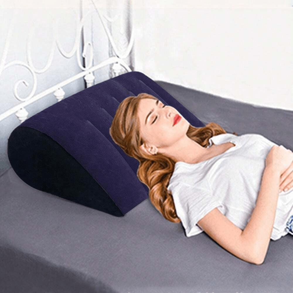 짙은 네이비 벨벳 삼각 쿠션 (50*36*16cm, 물세탁 불가)