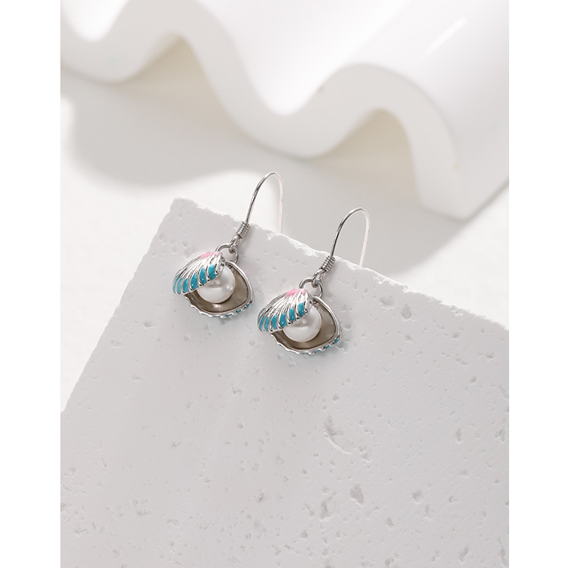 S925 plata de ley pendientes de perlas de vitrina moda de las mujeres Corea del Sur elegante nicho diseño de alto grado pendientes de concha