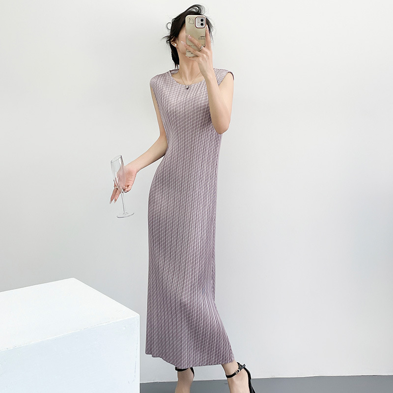 三宅褶皱青山限定款海边度假长款绝美气质无袖背心连衣裙女夏季|undefined