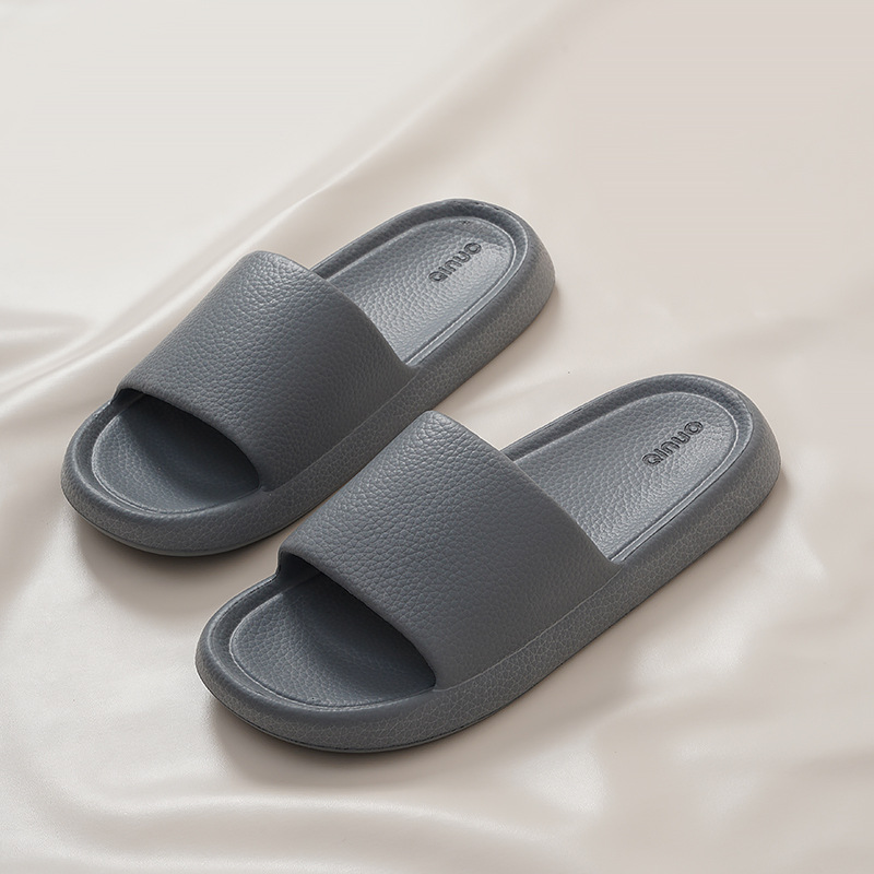 Zapatillas de verano para mujeres 2025 nuevas parejas en el hogar baño antideslizante baño no olor a pies zapatillas frías para hombres