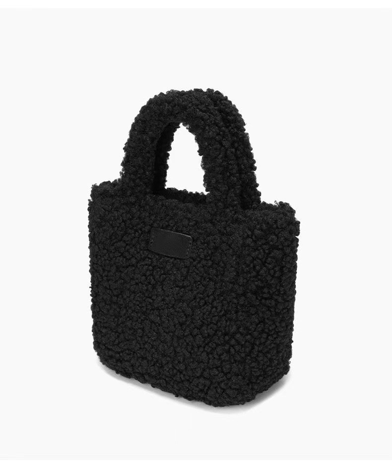 Women's Small Autumn&Winter Plush Solid Color Vintage Style Bucket Magnetic Buckle Handbag display picture 8