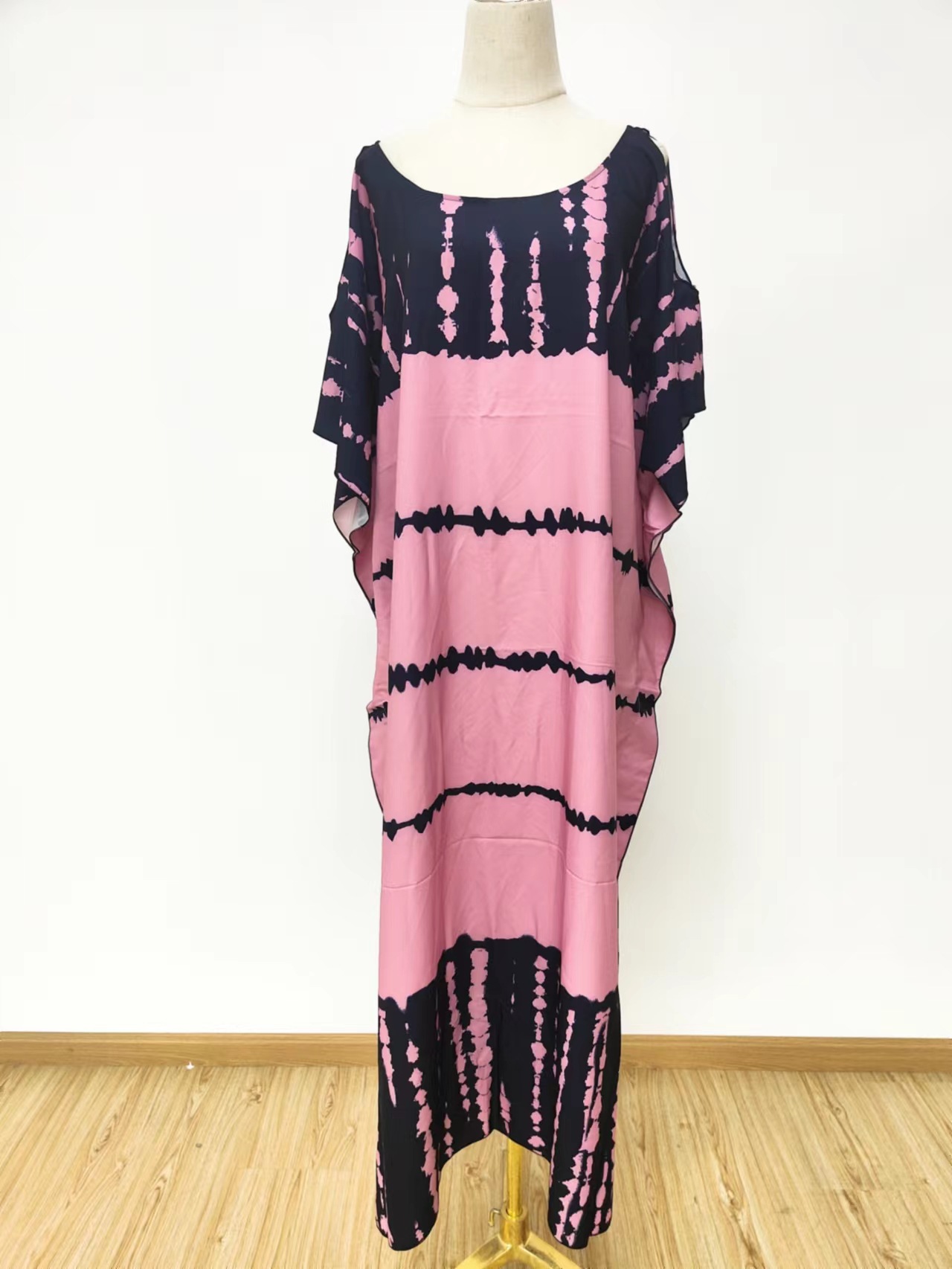 Blusa de playa europea y americana fuera del hombro posicionamiento túnica vacaciones en el mar Falda larga bikini traje de baño camisa de protección solar 1D31