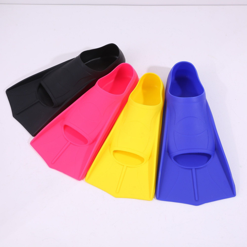 Professional Swimming Fins for Men and Women, Silicone Freestyle Professional Diving Adult Training Breaststroke Fin Equipment Factory