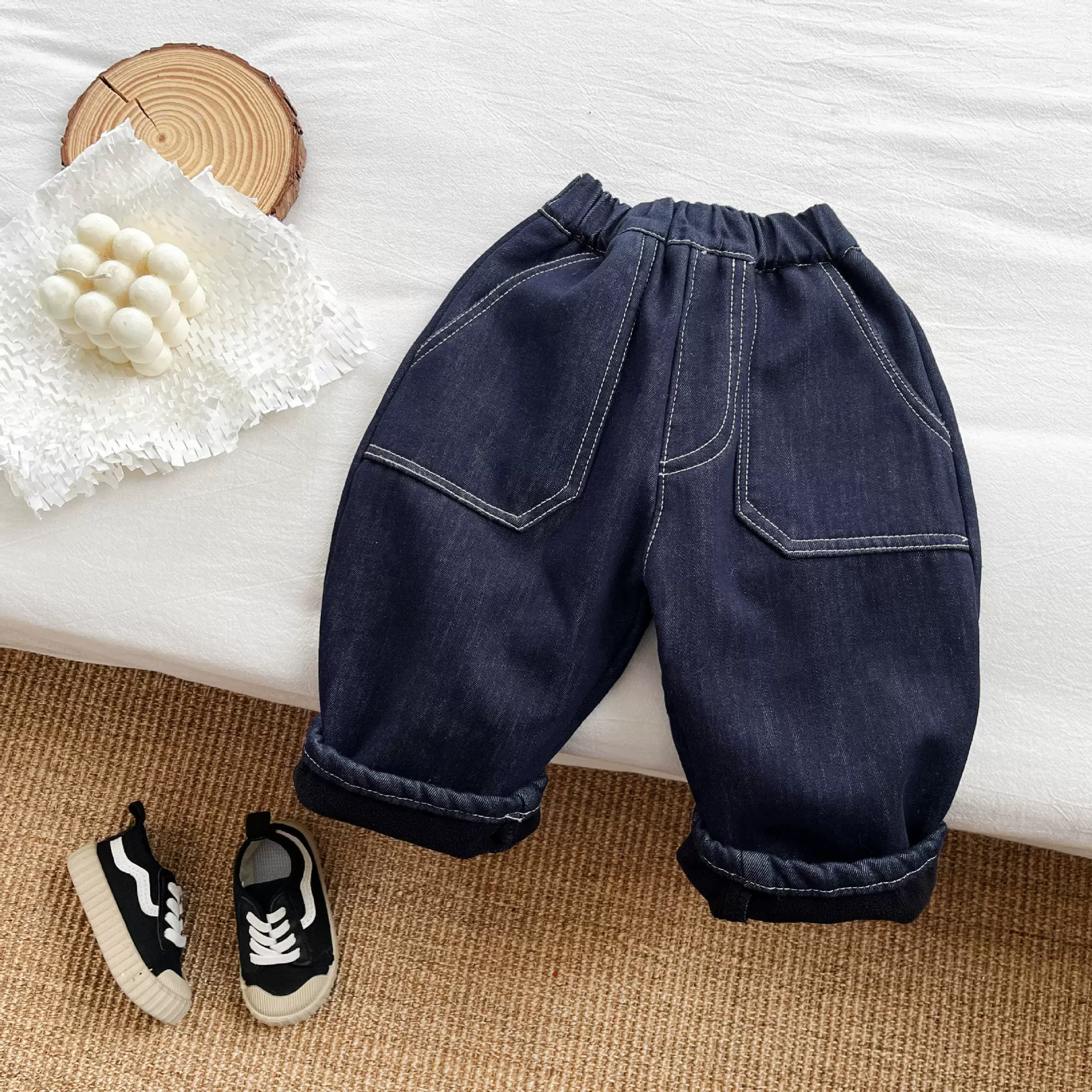 不褪色冬季男女童加绒牛仔裤洋气宝宝百搭加厚保暖防风休闲长裤子
