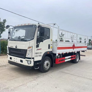 Isuzu Pickup Truck 6.8m Hazardous Goods Vehicle Methanol Ethanol Van Transporter Manufacturer Quote