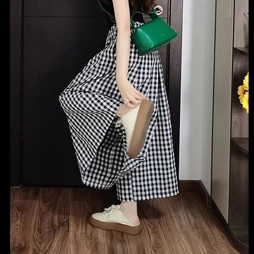 Girls' Spring Pants 9-inch Grid Pants 2024 New Children's Stylish Wide-leg Pants Big Kids Loose Summer Skirt Pants