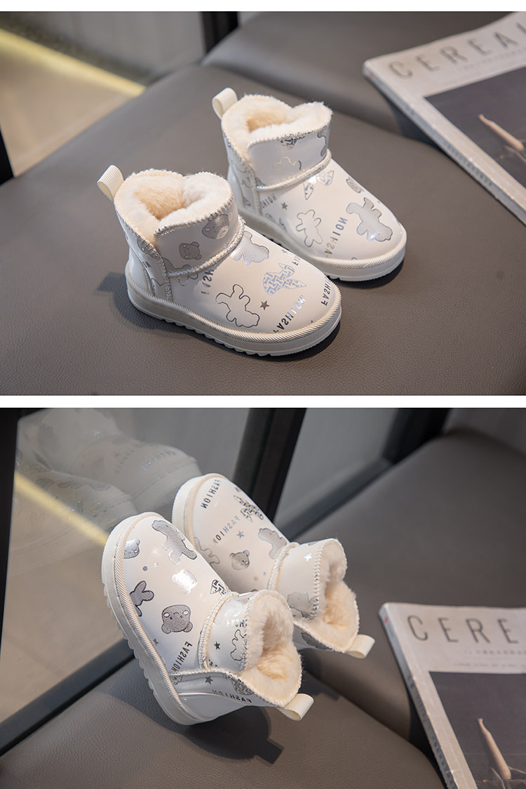 Scarpe di cotone per ragazze 2023 nuovi stivali invernali di cotone spesso e peluche per bambini Le suole morbide per ragazze tengono al caldo Scarpe di peluche per bambini_voghion.com