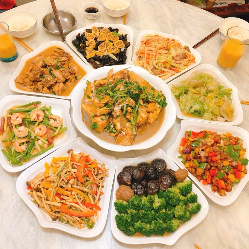 Creative Ceramic Platter Set with Lace Fan-Shaped Plate Combination for Home Use, Serving Dishes, Soup Bowls, Family Gatherings, and Reunion Meals