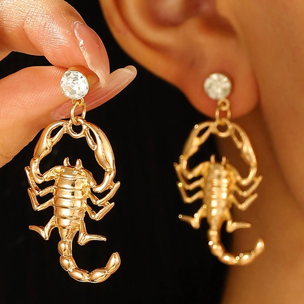 KC gold N-947 (earrings)