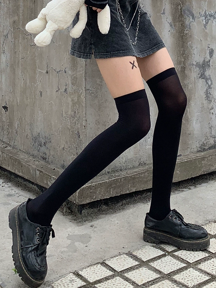 Новые 2024 носки на коленях Летние тонкие бархатные носки дети весна и осень длинная трубка черный jk бедра белые чулки