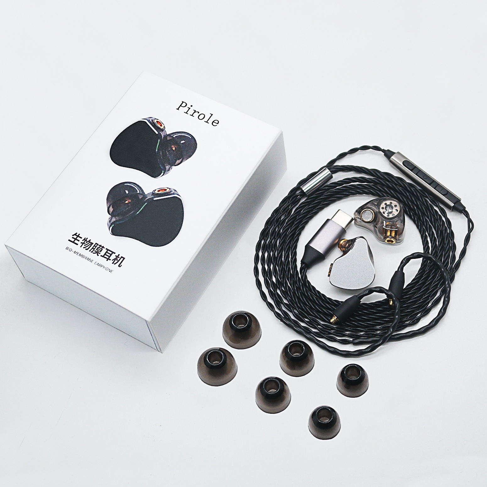 Venta caliente MMCX enchufable móvil bobina en-oído auriculares cabeza de tres-frecuencia balanceado sonido suave HiFi Monitor