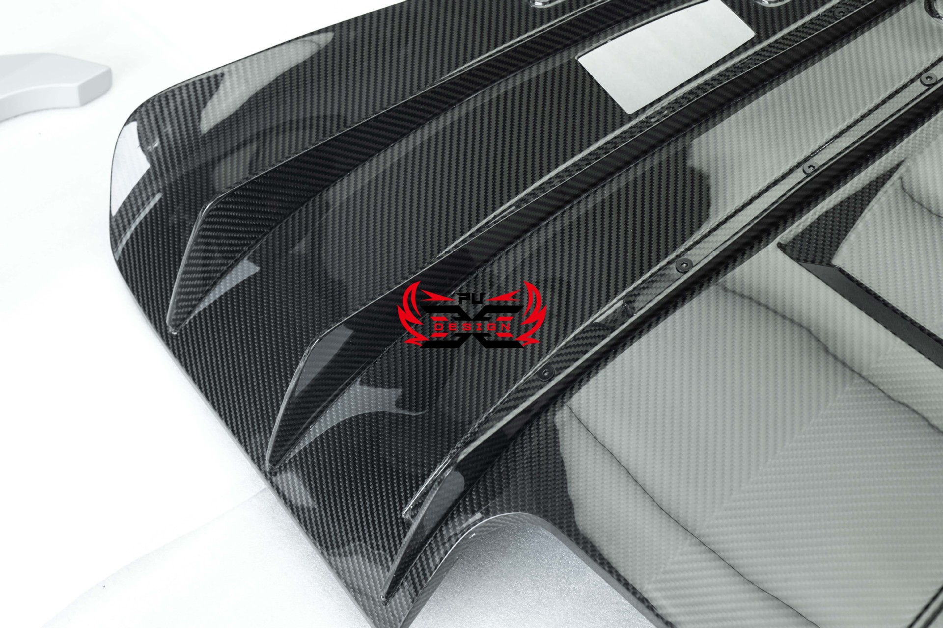Suitable for Porsche 911 992 GT3RS original dry carbon fiber modification kit, front, middle, rear lip and side skirts