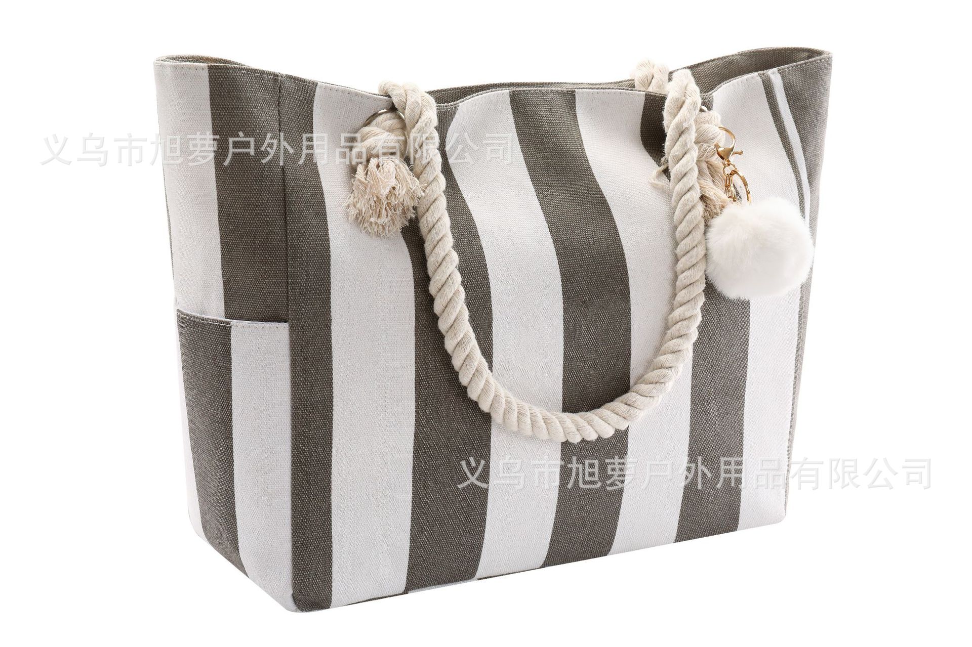 회색과 흰색 줄무늬