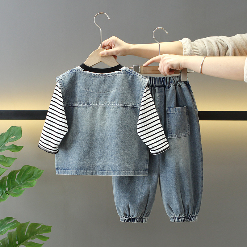 7684 Traje de mezclilla de primavera y otoño para niños Traje de tres piezas de moda de primavera para niños 2025 nueva ropa de bebé
