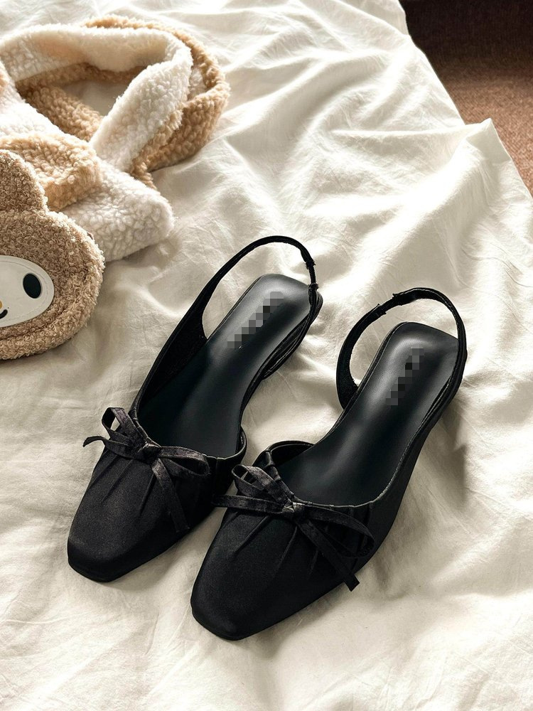 Pequeñas sandalias casuales francesas de punta plana zapatos individuales para mujeres 2026 verano nuevas sandalias de arco de hada para mujeres