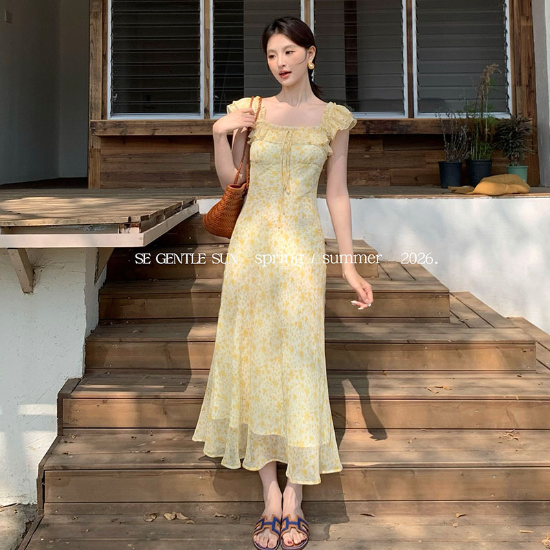 Xiu Xixi 2026 Spring New French Style Slimming Dress with Floral Print, Pure Desire Vacation Long Dress 88563