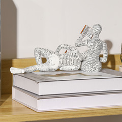 Cross-border European and American-style modern minimalist resin art decor for book lovers—perfect for living room floor-standing bookshelves or as decorative accents.