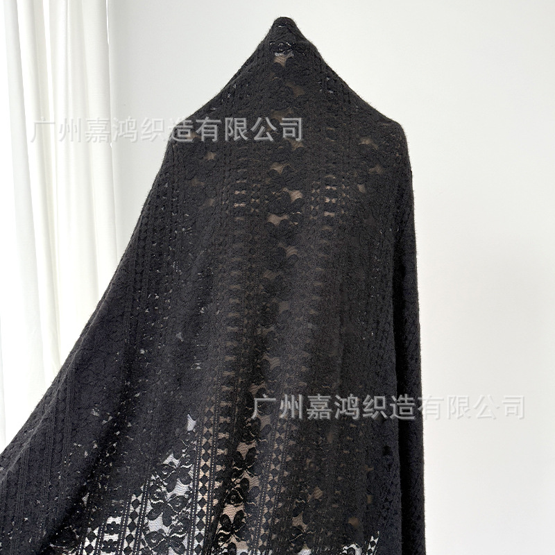 Brocade pluma hilo encaje nuevo producto de tela de alto nivel pequeño viento fragante para hacer vestido de ropa de mujer fábrica de ropa de mujer en stock