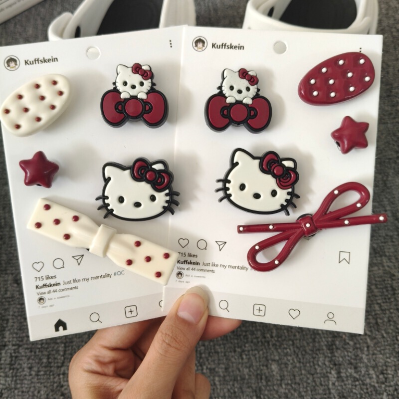Cartoon Cute Clogs Shoe Flower Accessories Buckle Sweet Dark Color Hellokitty Detachable Jewelry Buckle Shoe Buckle Cartoon Cute Clogs Shoe Flower Accessories Buckle Sweet Dark Color Hellokitty Detachable Jewelry Buckle Shoe Buckle