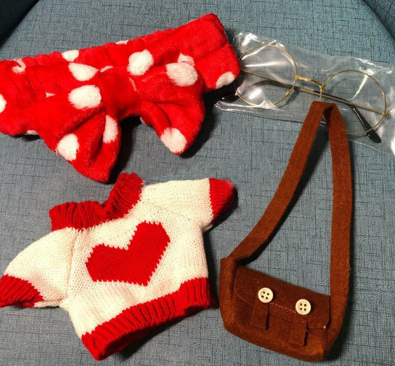 Celebridad en línea de pato ácido hialurónico accesorios de ropa de muñeca ácido hialurónico pato 30cm sombrero gafas accesorios pequeños accesorios de pato amarillo