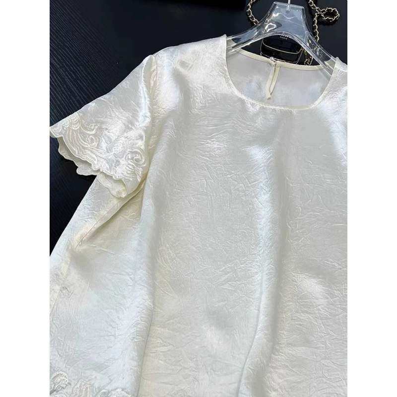 Новая ацетатная повседневная рубашка с короткими рукавами в китайском стиле в национальном стиле для женщин, новинка лета 2025 года, свободная универсальная футболка для похудения, топ