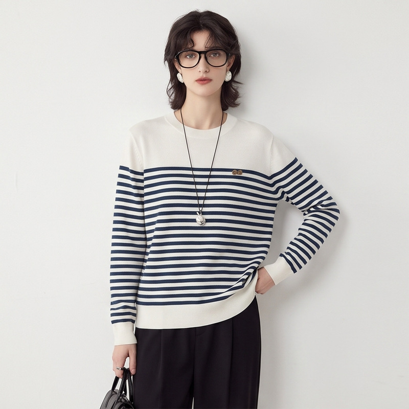 2026 Foreign Trade European and American Women's Clothing Black and White Striped Round Neck Knit Sweater, Patchwork Long Sleeve Pullover Sweater, OEM Private Label 2026 Foreign Trade European and American Women's Clothing Black and White Striped Round Neck Knit Sweater, Patchwork Long Sleeve Pullover Sweater, OEM Private Label